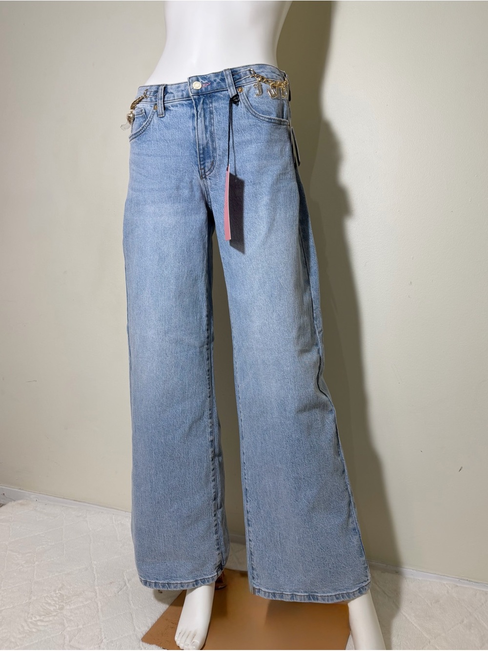 Light Blue Wide-Leg Women’s Jeans